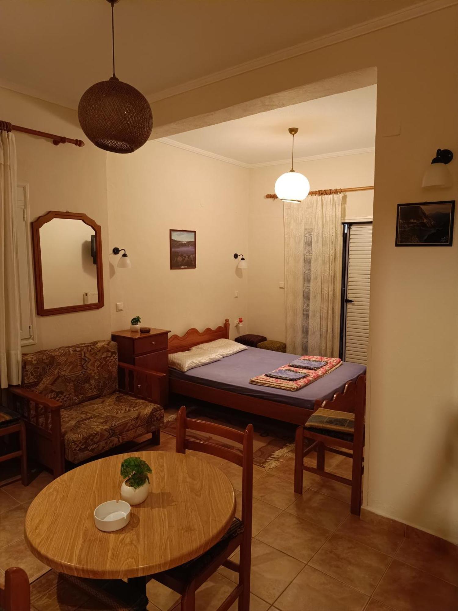 Πανδοχείο Λίμνης Πλαστήρα Hotel Kastania  ภายนอก รูปภาพ