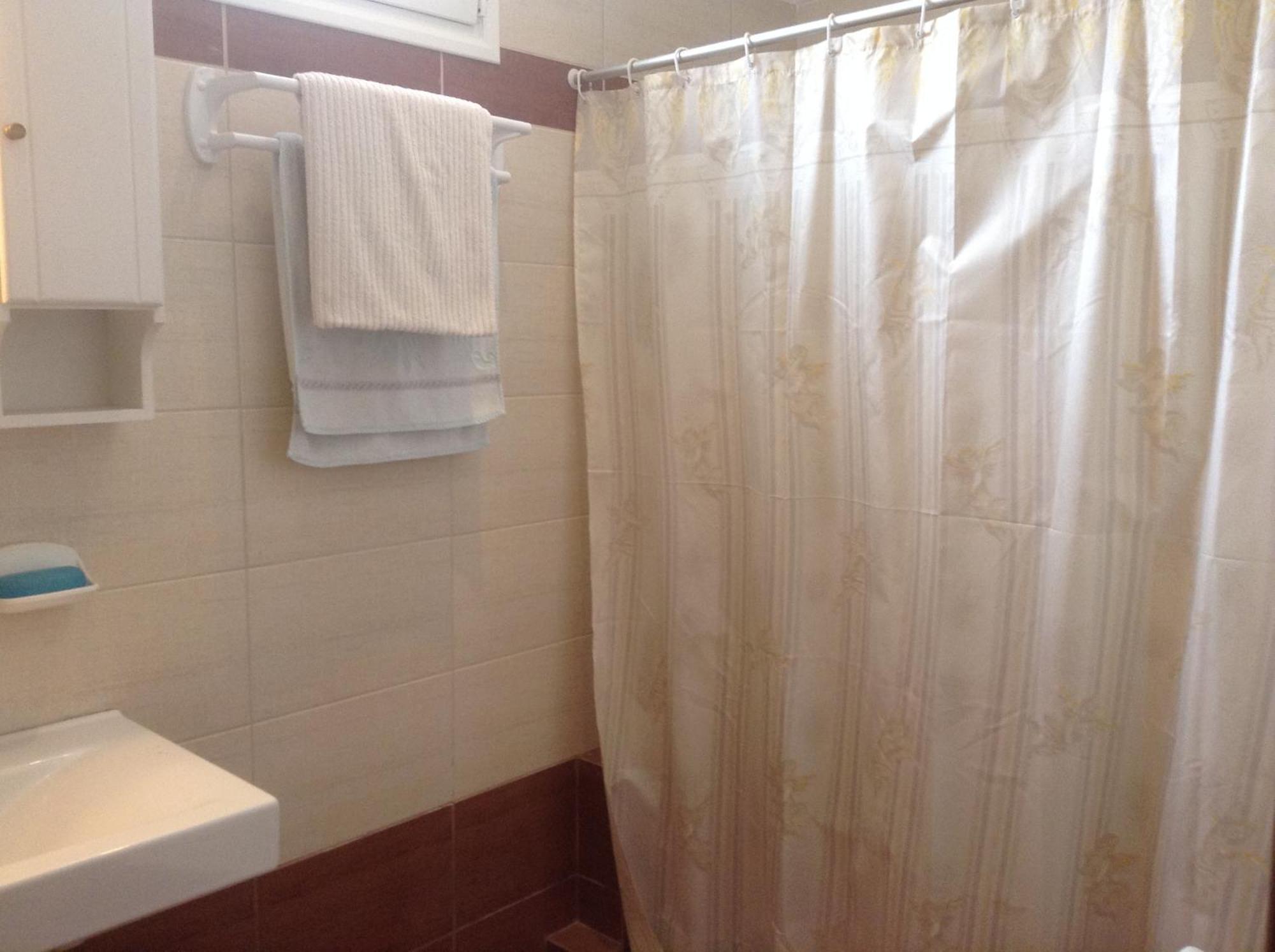 Πανδοχείο Λίμνης Πλαστήρα Hotel Kastania  ภายนอก รูปภาพ